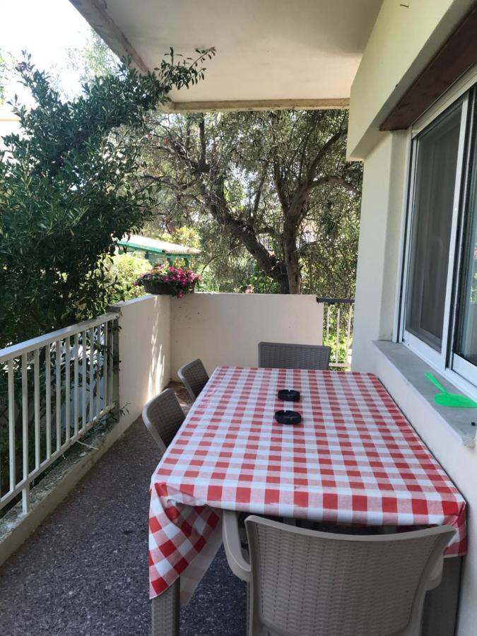 Stefani Apartment With A Sea View Terrace! Nea Moudania Buitenkant foto