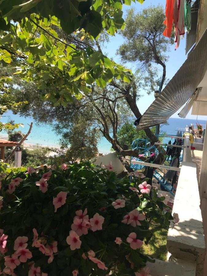 Stefani Apartment With A Sea View Terrace! Nea Moudania Buitenkant foto
